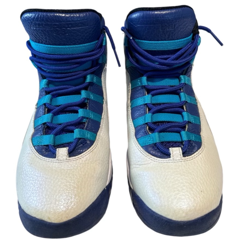 Jordan “ charlotte Hornets “ , size 7 Y